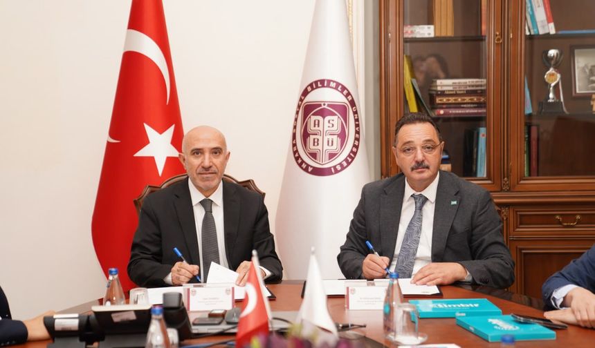 ASBÜ ile TİMBİR arasında ‘Yapay Zekâ ve Dijital Medya’ alanında iş birliği protokolü imzalandı