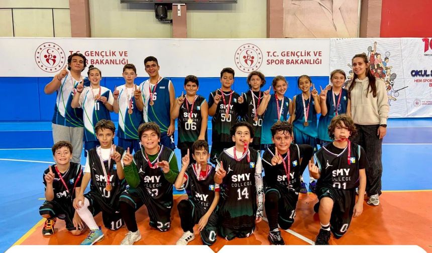 Simya Koleji’nden 3 Şampiyonluk!