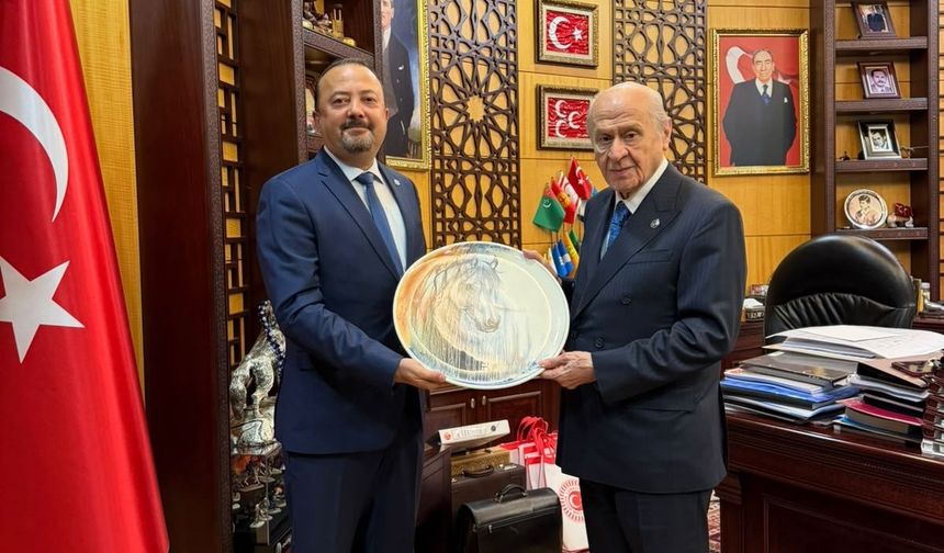 Başkan Onur’dan Bahçeli’ye Kapadokya Hediyesi