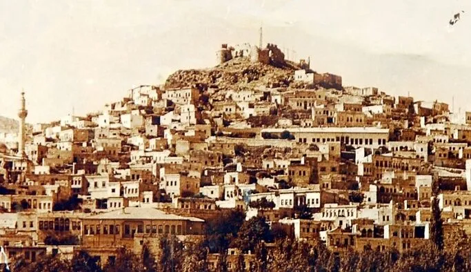 Nevsehir Kalesi Turkiye Nin En Gorkemli Kaleleri Arasinda Cb462