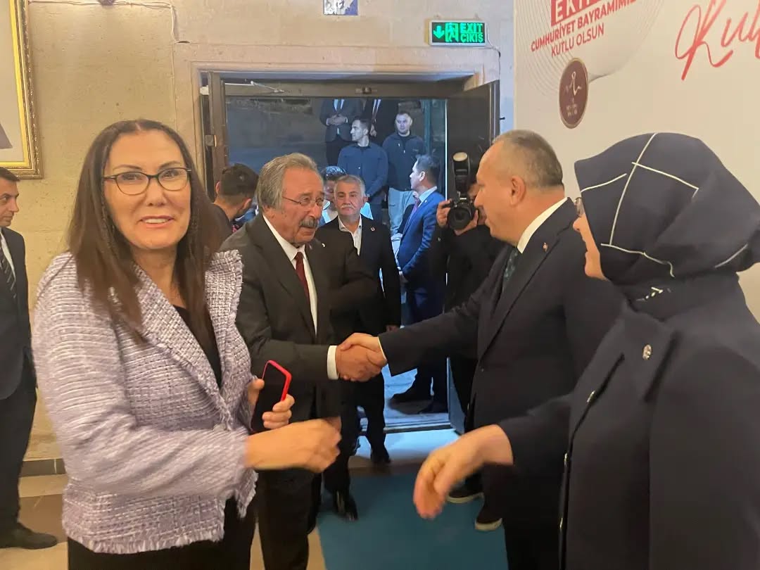 573824159 18180746596360042 1744216522251169888 N