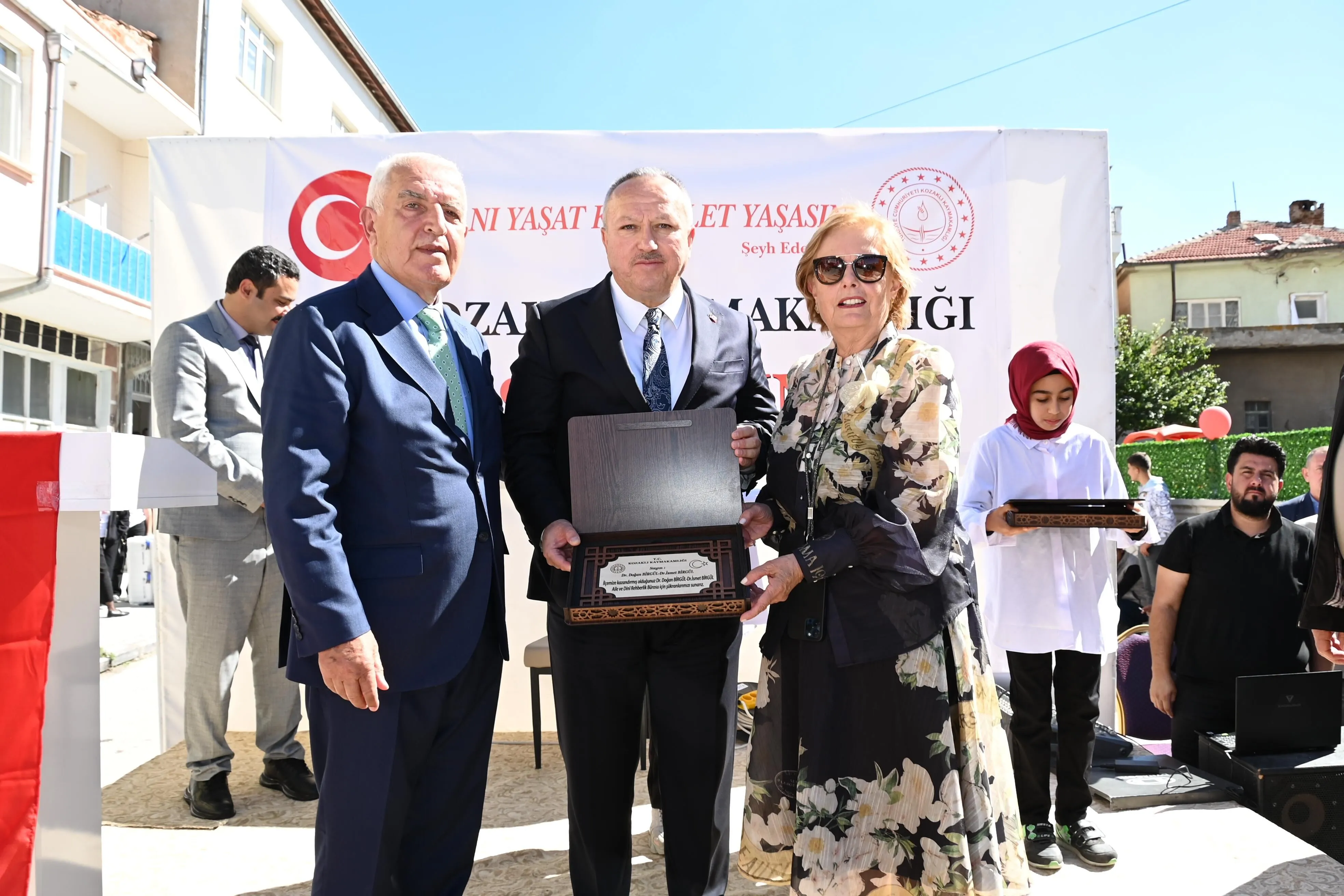 G Y V O Yq A Xc A E G0I S 1