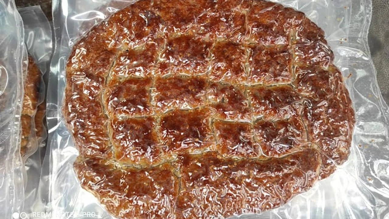 Nevsehir Iftar Sofralarinin Vazgecilmezi Tahinli Pide 137Da