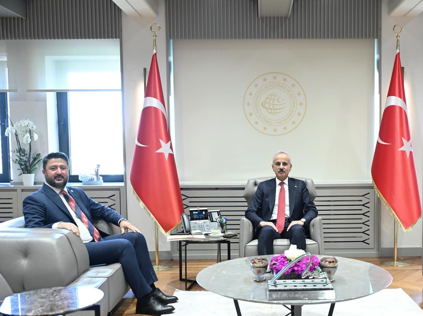 683378955 17984945205005756 6233929527464341251 N