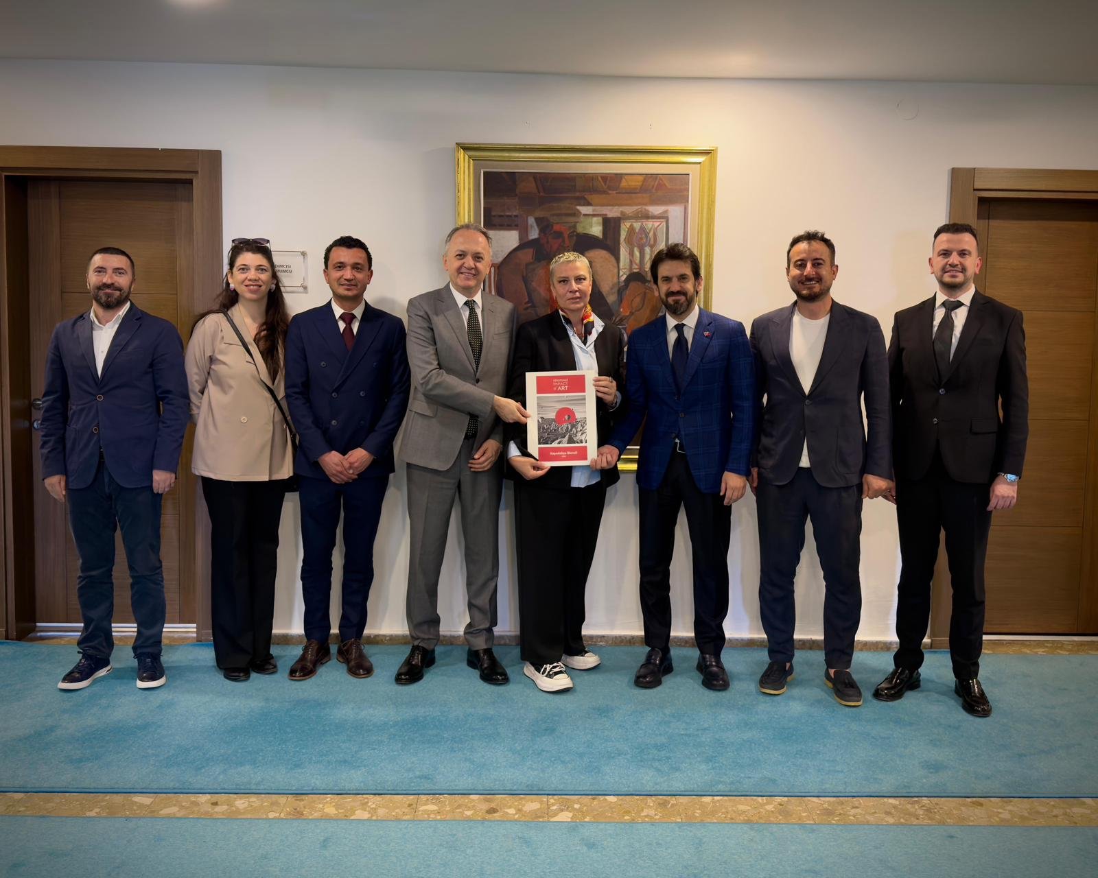 B4Bc3768 0235 404C 964E 8A88D6185800