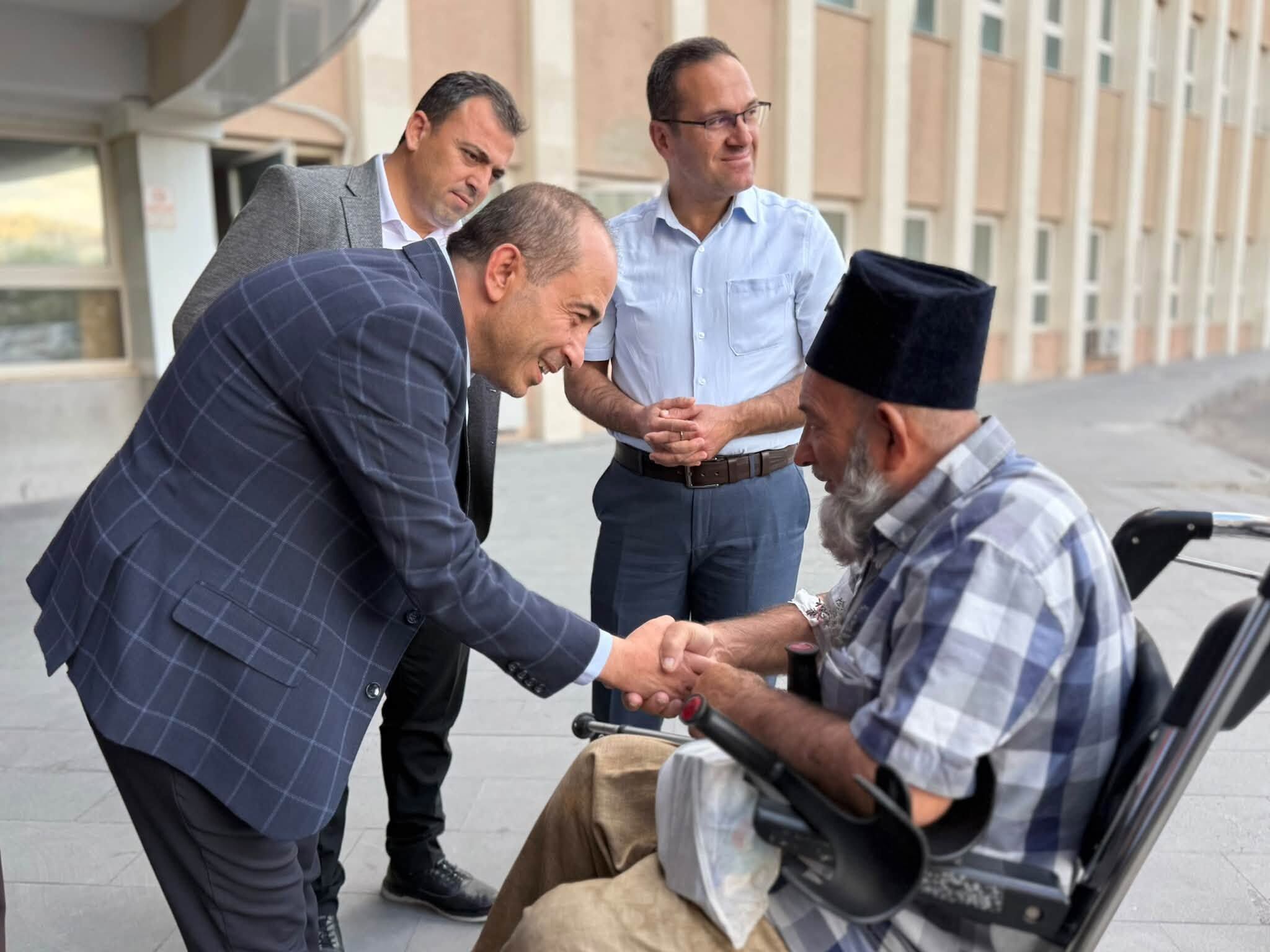 AK Parti Nevşehir’den Onkoloji Servisine Ziyaret