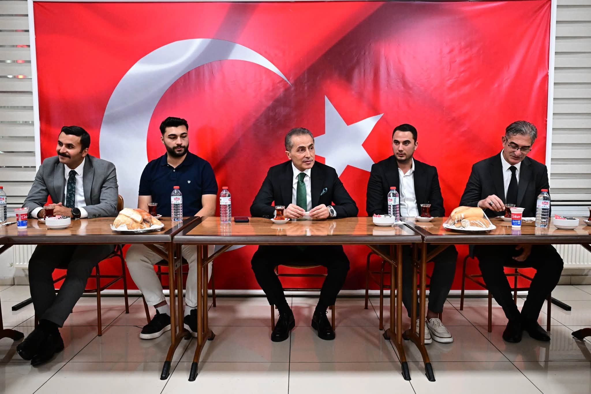 Vali Kök Öğrenci Yurdunda Gençlerle Buluştu