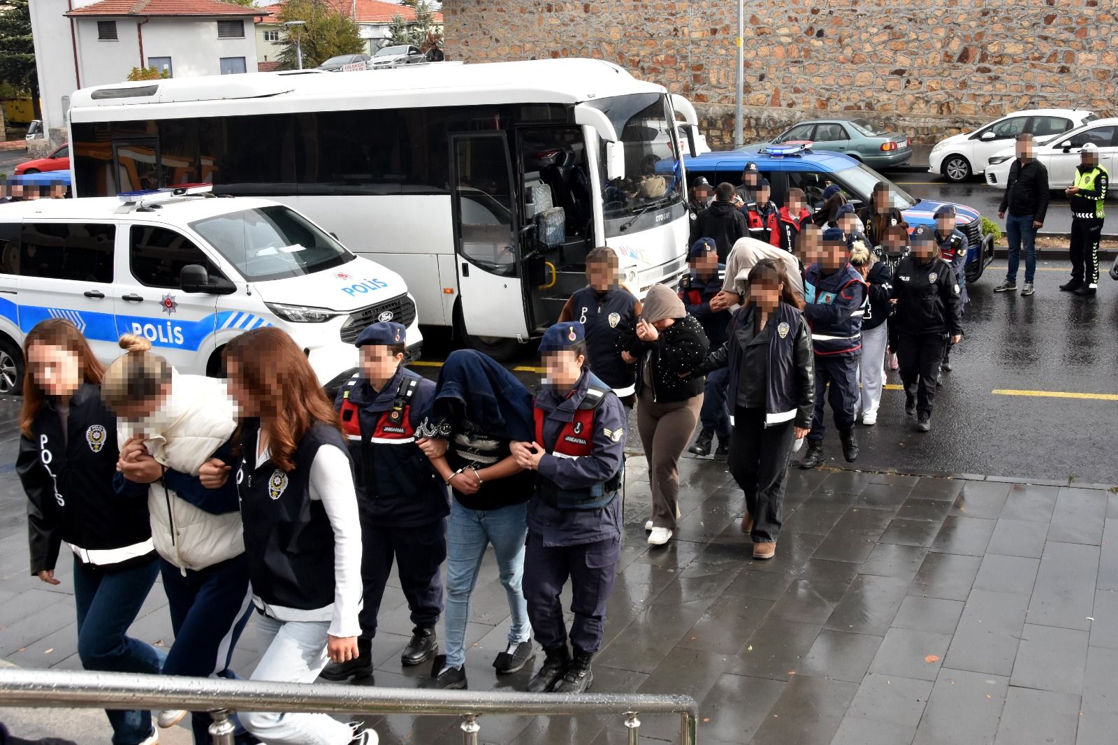 Nevşehir’de Fuhuş Operasyonu: 11 Şüpheli Tutuklandı