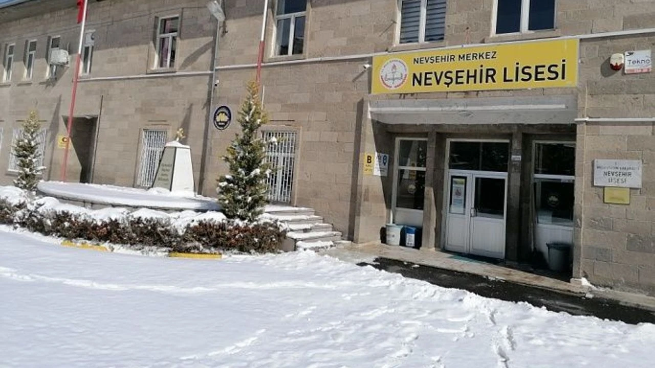 Nevsehir Lisesinden Kandil Gununde Duyarli Etkinlik D90C0